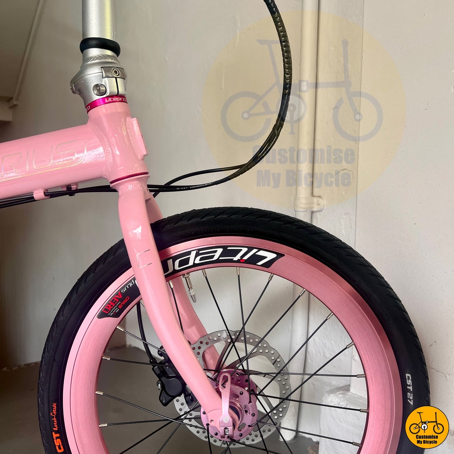 Pink Wheel Crius Master 20-Inch Foldie β A Vibrant Ride with a Unique Aesthetic
