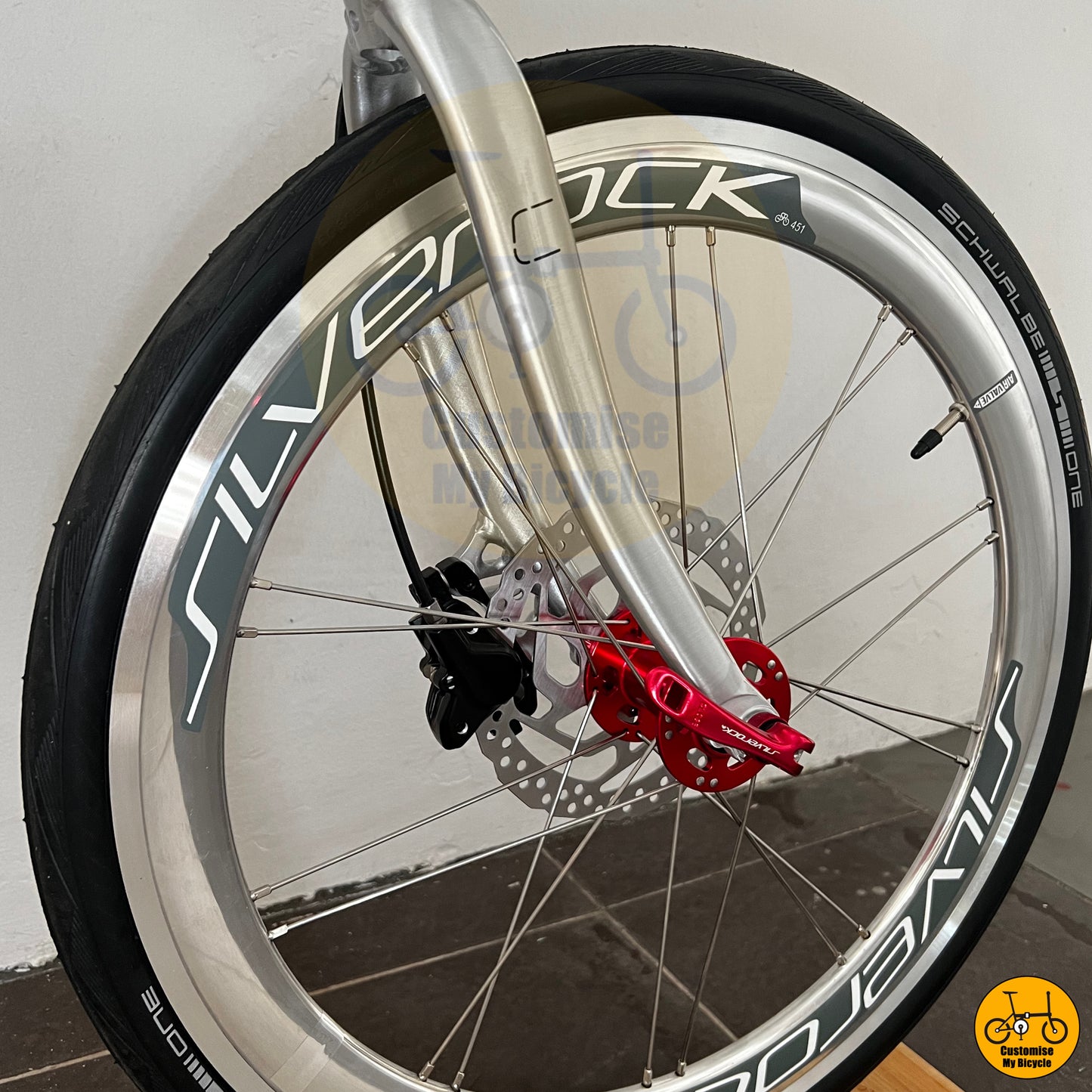 Foldable bicycle with Silverock wheels for improved speed and durability