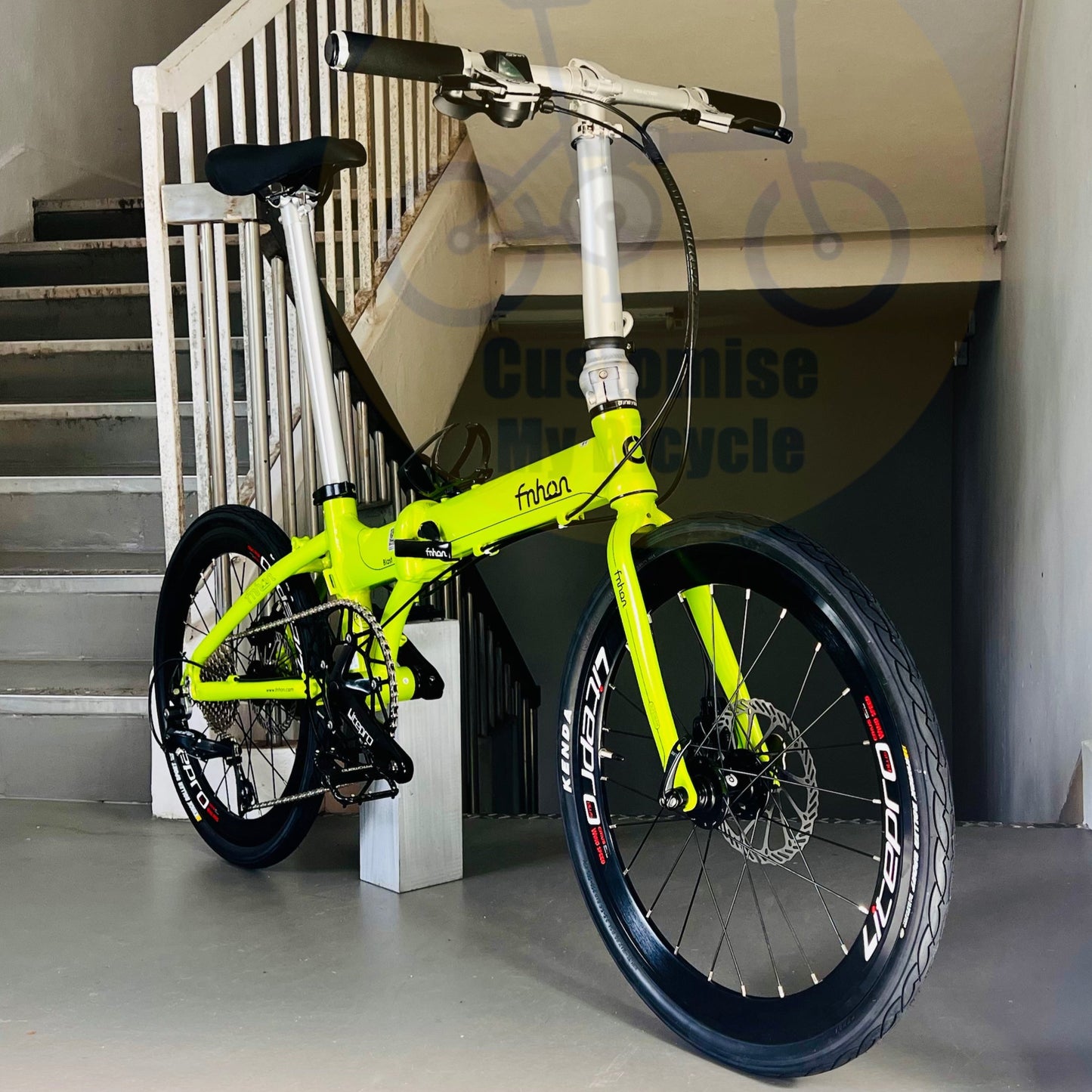 Electric Green Fnhon Blast 22-Inch Foldable Bicycle β Stand Out on City Streets