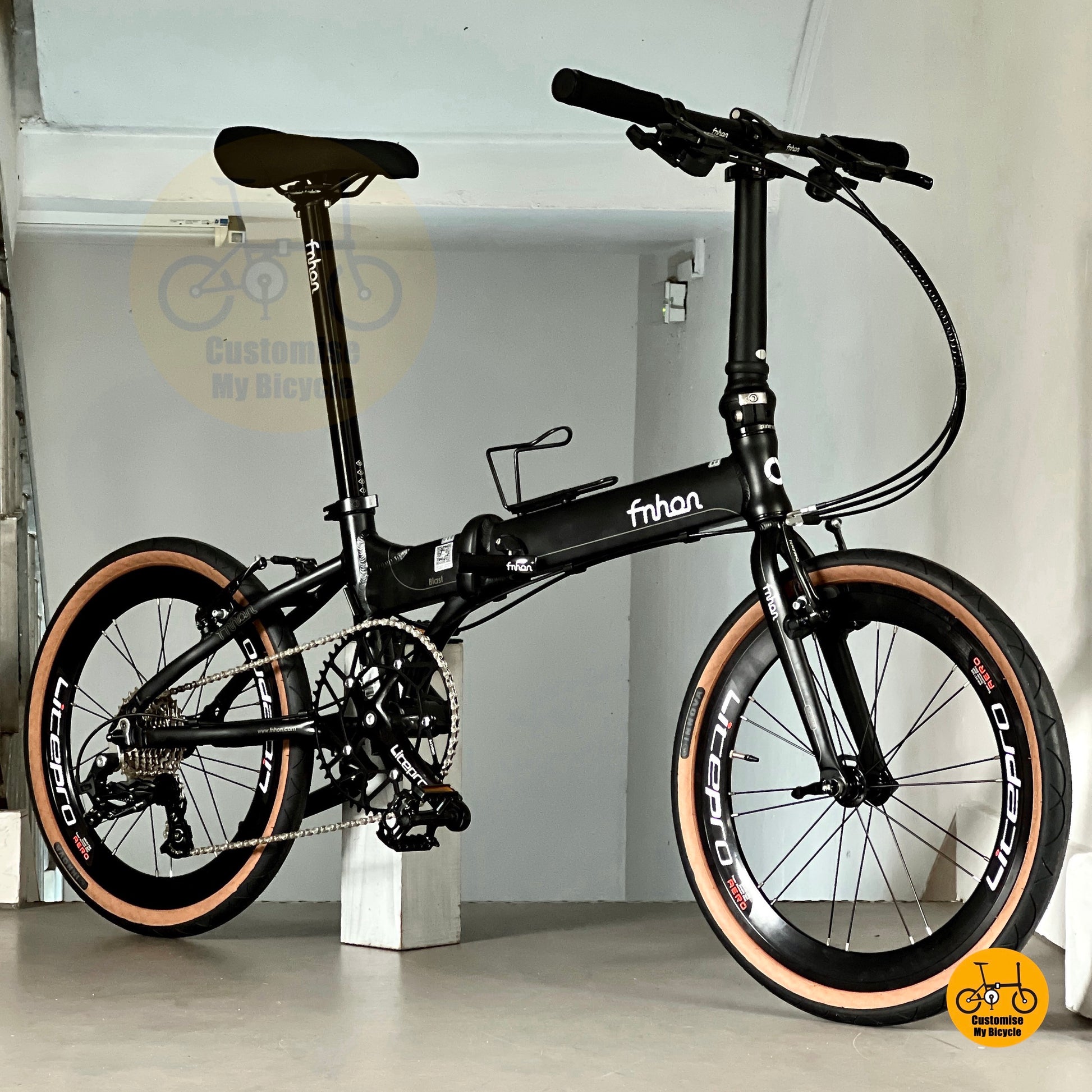 Basikal lipat Fnhon Blast 20 inci Sensah 9s Matte Black ringan dan bergaya