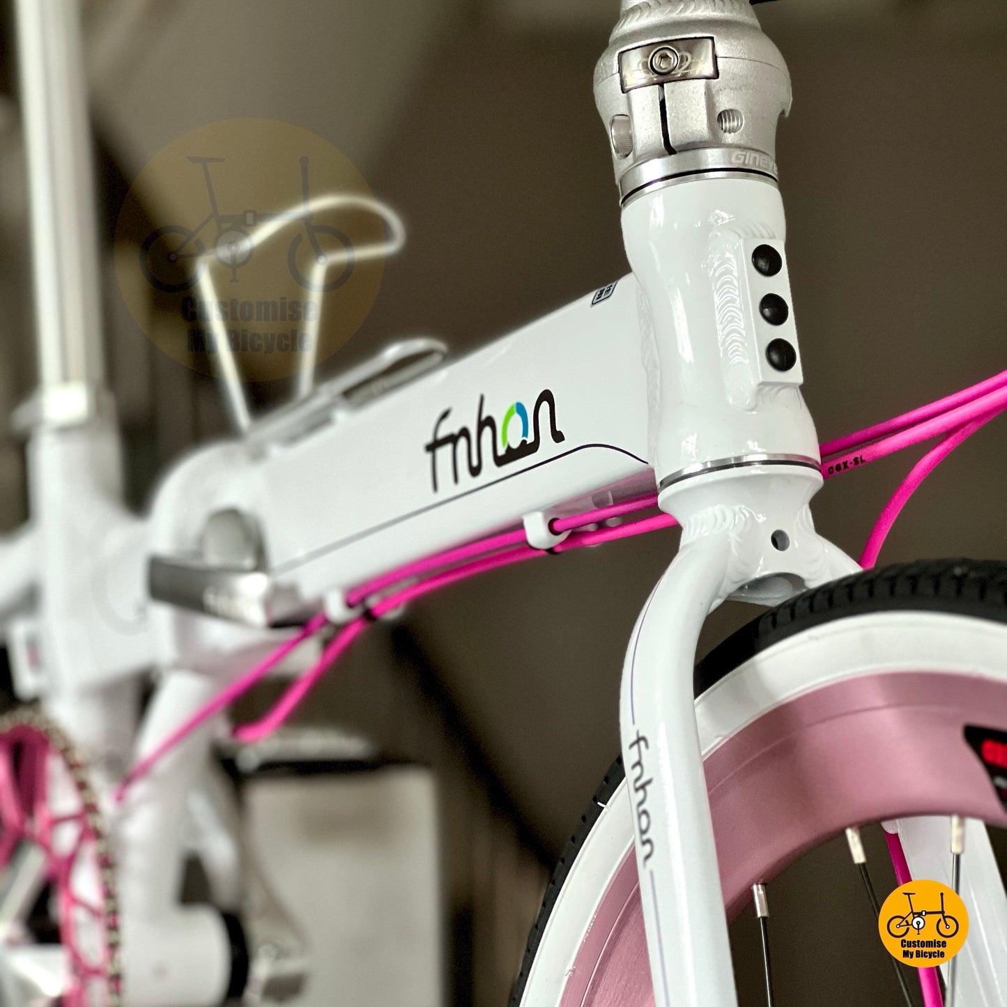 Snow White Pink Fnhon Blast 22 inch folding bicycle