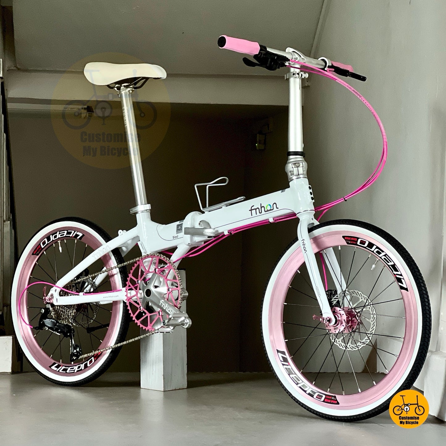 Basikal lipat Fnhon Blast 22 inci Snow White Pink dengan Shimano 9s