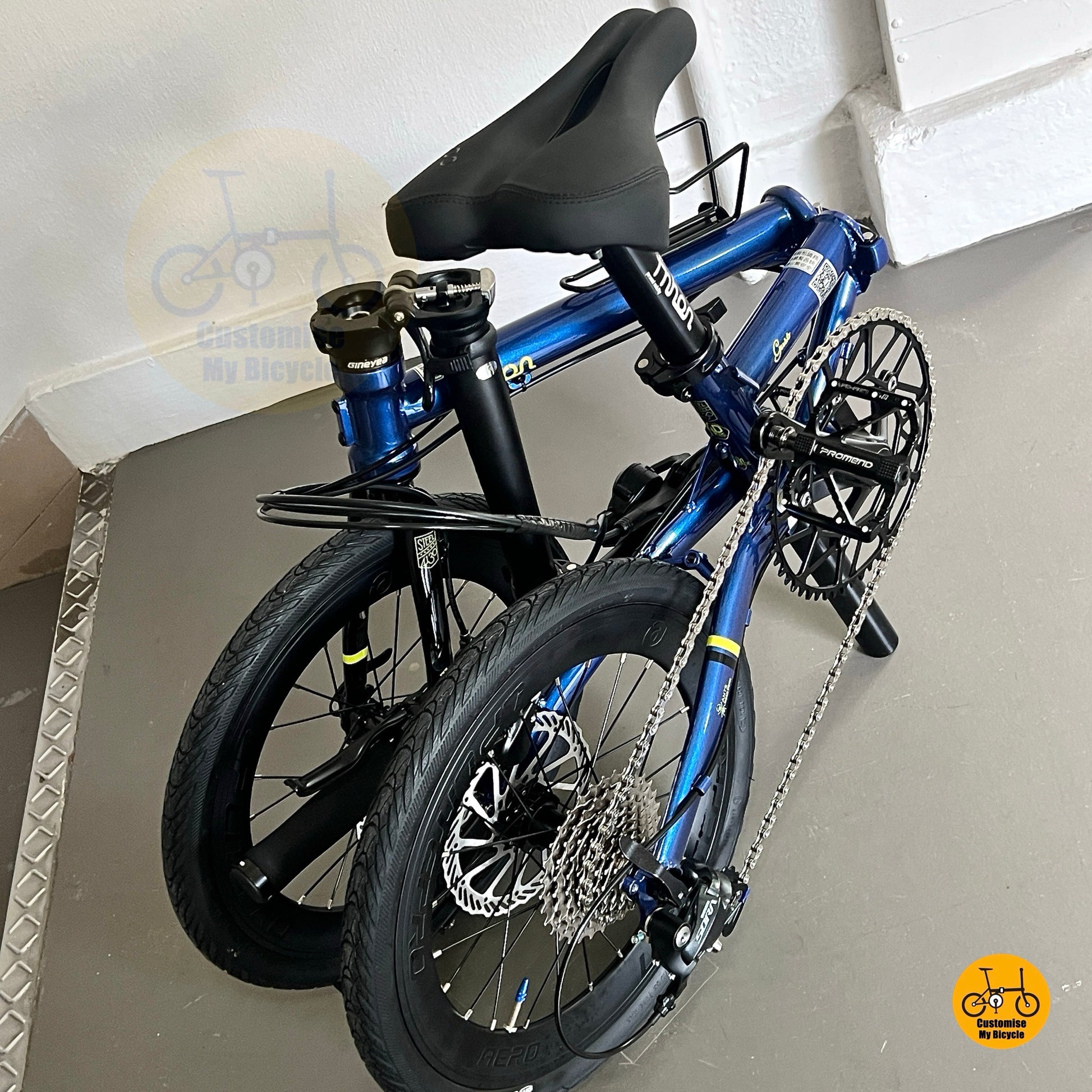 Compact folding bicycle Fnhon Gust Deep Sea Blue rear angle