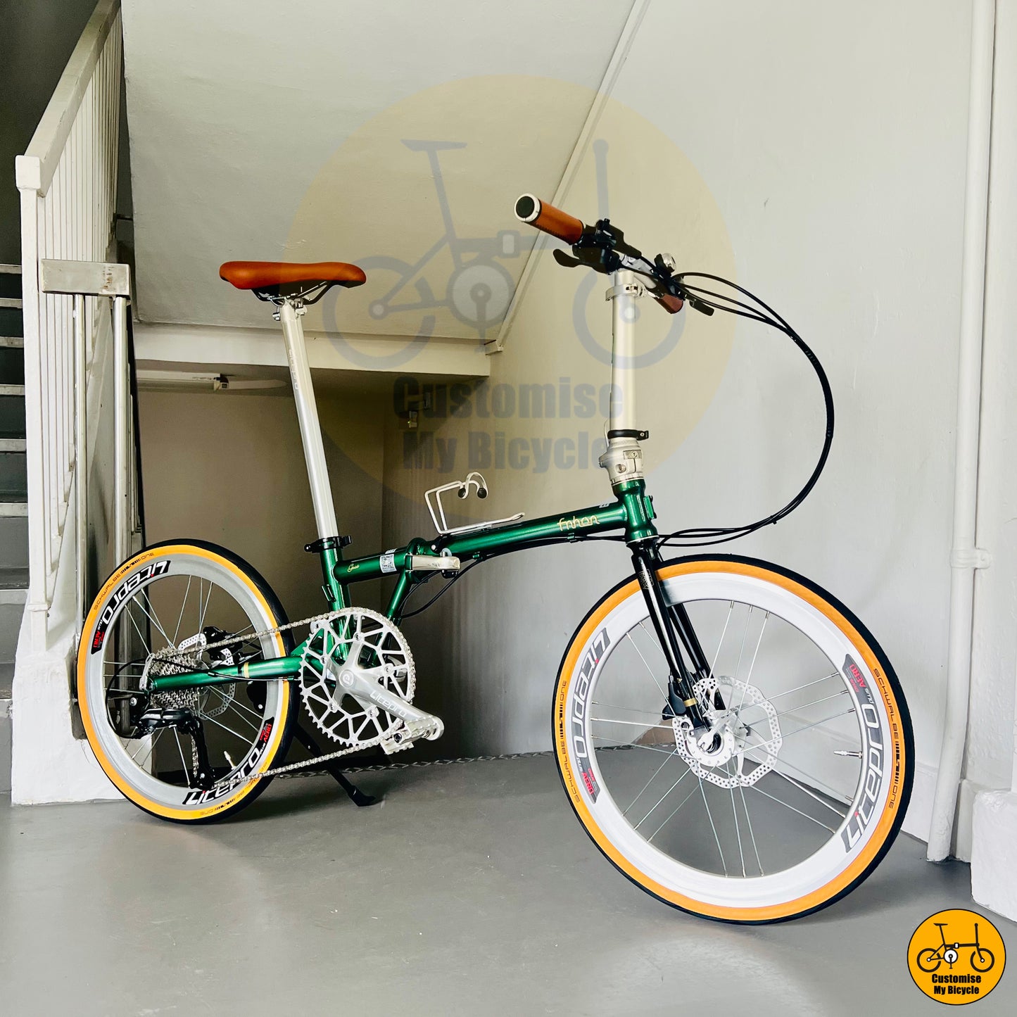 Emerald green Fnhon Gust 22-inch folding bike with clean retro design