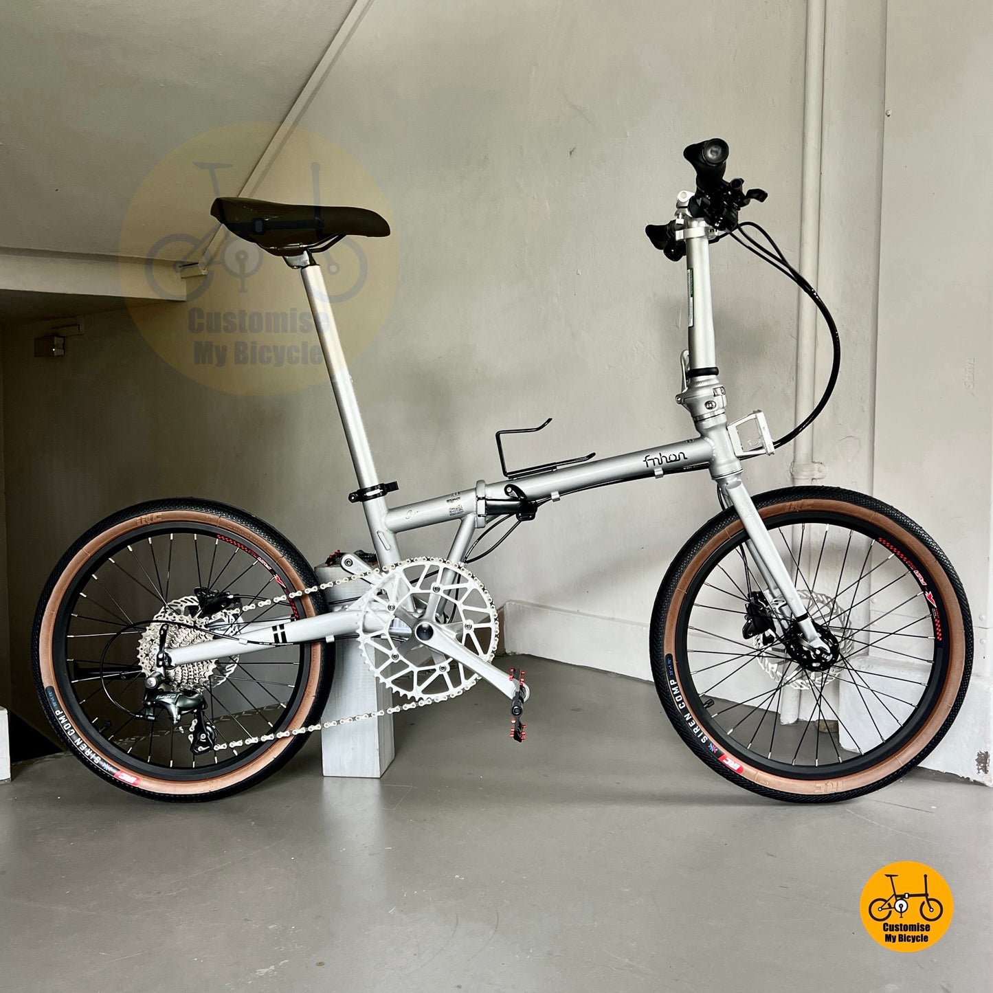 High performance foldable bike 22 inch Tiagra 10-speed by Fnhon for city and PCN riding
