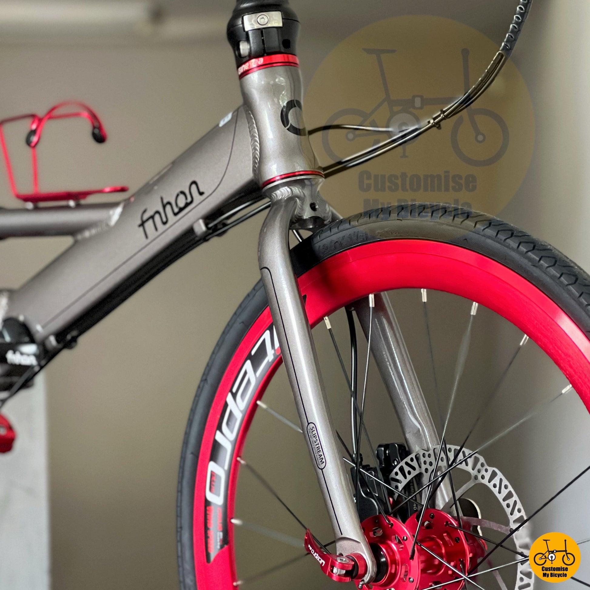 Fnhon Monsoon 22 Foldie Lightweight Alloy Frame With Red Accents And Shimano 11 Speed