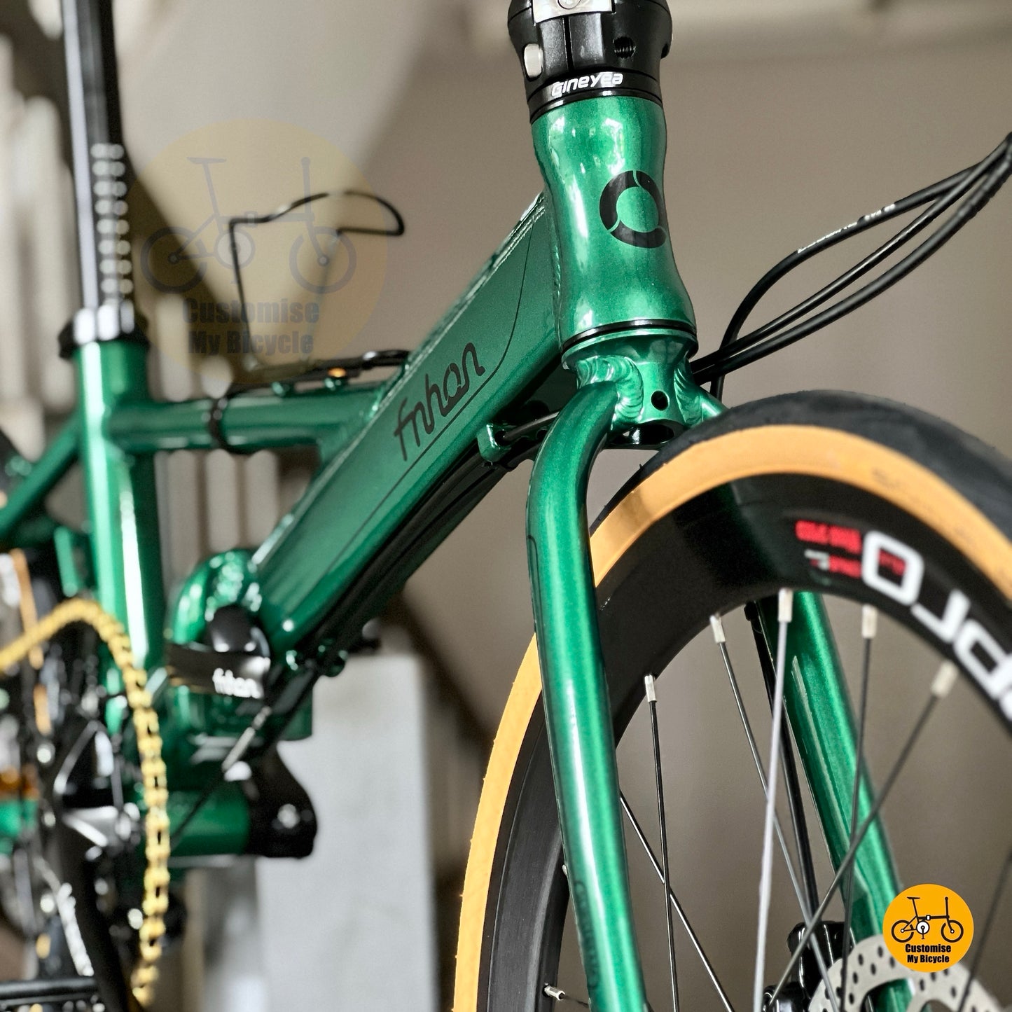 Double bar of Fnhon Monsoon commuter folding bike Emerald Green