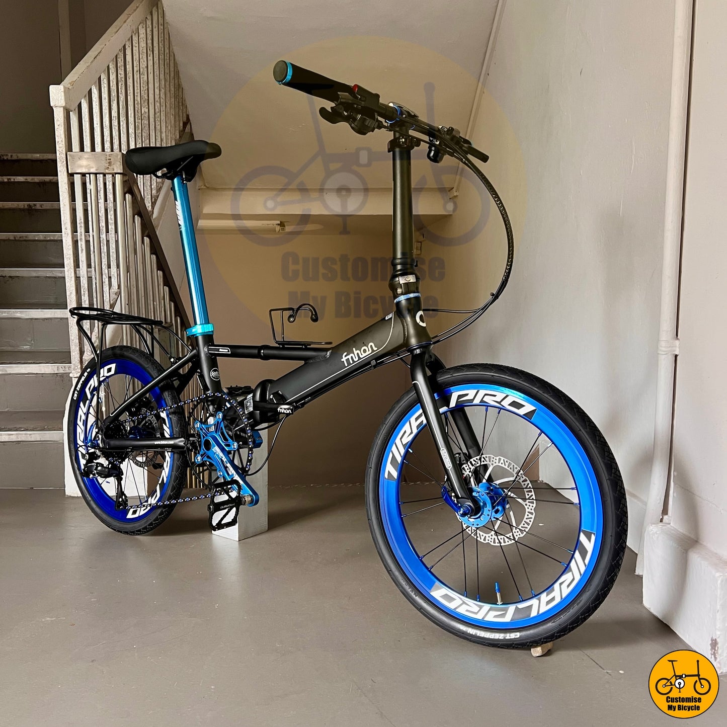 Blue Accent Fnhon Monsoon 20-Inch Foldie β Stylish Design for Modern Cyclists