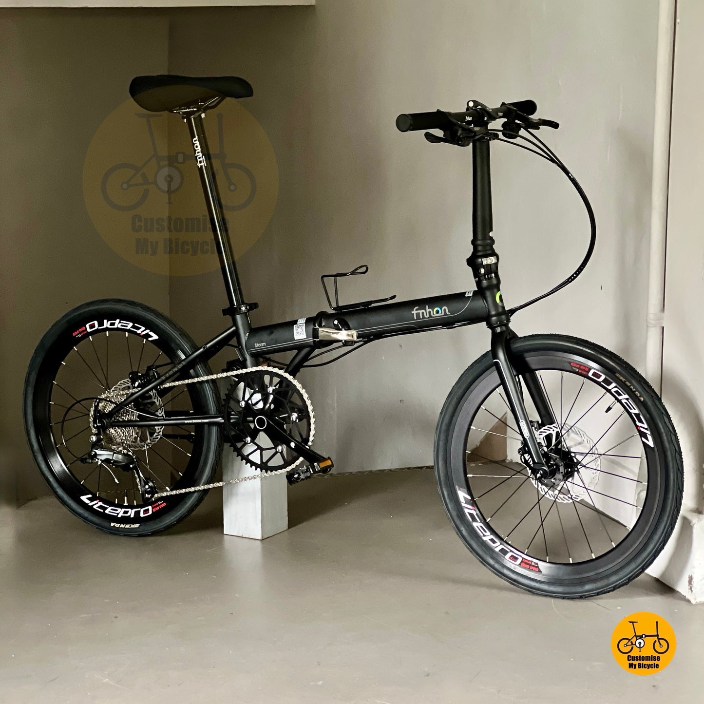 Basikal Lipat Fnhon Storm 22 Inci Matte Black Shimano 9 Speed Lipat