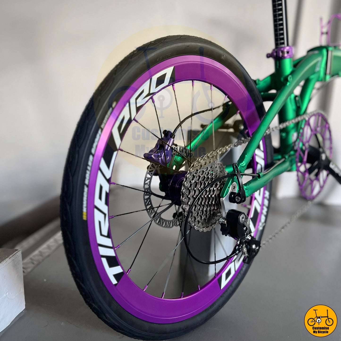 Tiralpro Purple Wheelset Fnhon Tornado 22-Inch Folding Bike β Sleek & Aerodynamic Design