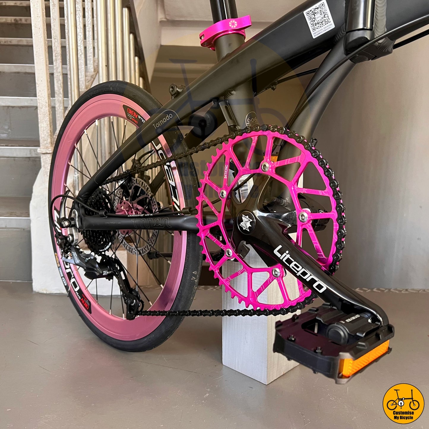 Ultimate Ladies Foldie β Compact & Fashionable BlackPink-Inspired Bike