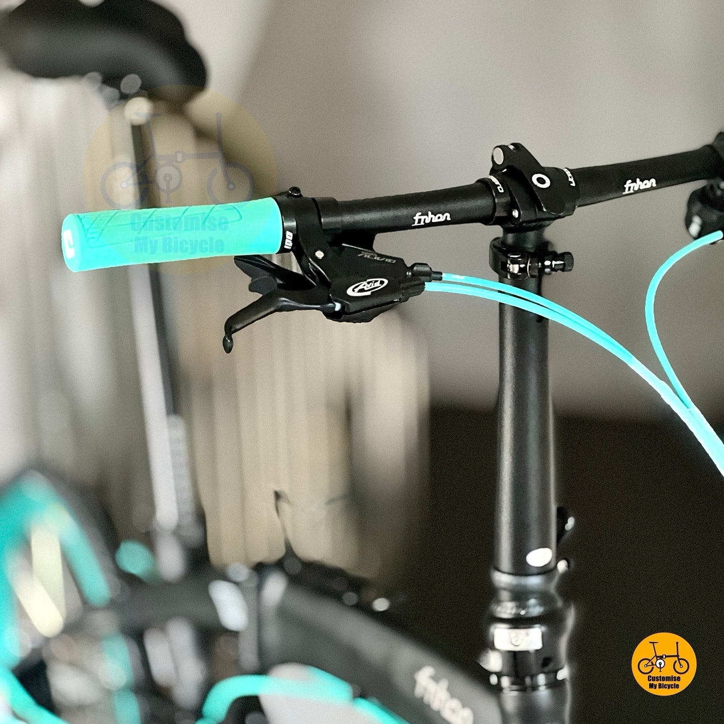 Adjustable handlebar and seatpost folding bicycle & Bianchi Green handgrip