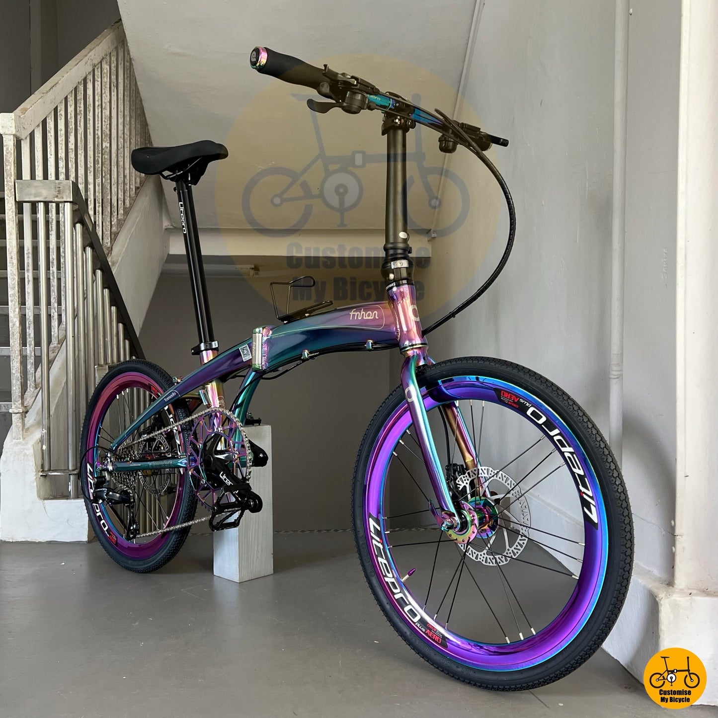 22-inch folding bicycle frame with bold design and aurora accents
