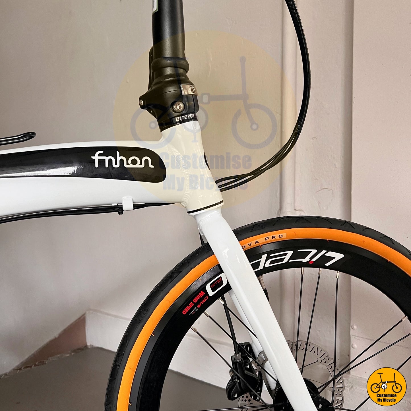 Stylish White Frame Foldable Bicycle β Compact & Travel-Friendly