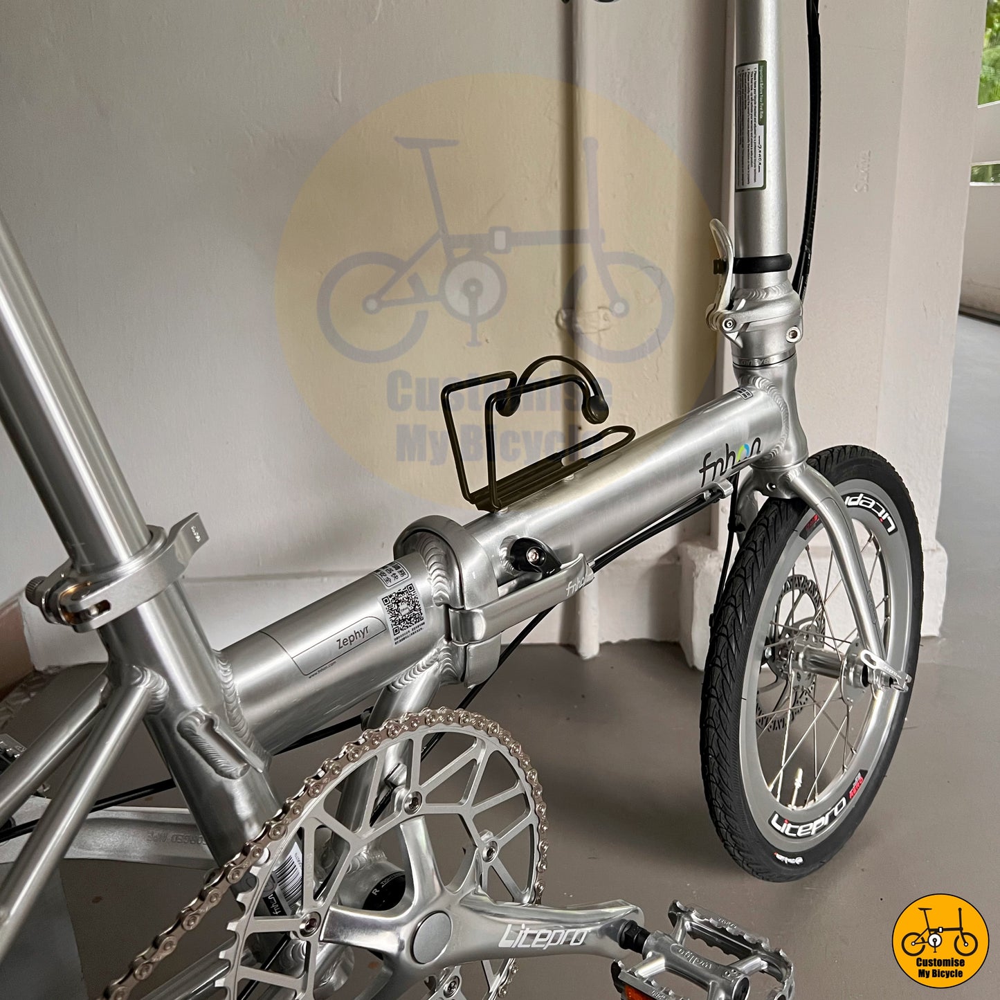 Fnhon Zephyr 18β β’ Shimano 9s β’ Platinum Silver