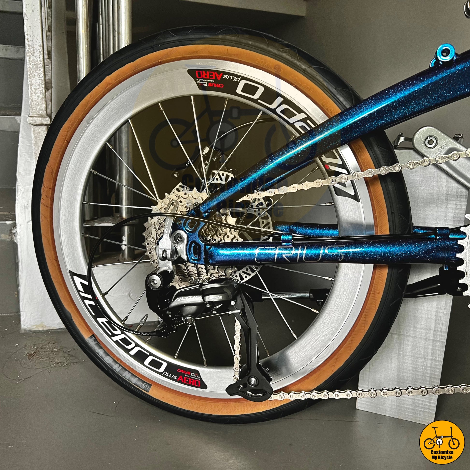 Innova Brown Wall Tyre on Best 22-inch Foldable Bicycle – Retro-Inspired & Lightweight
