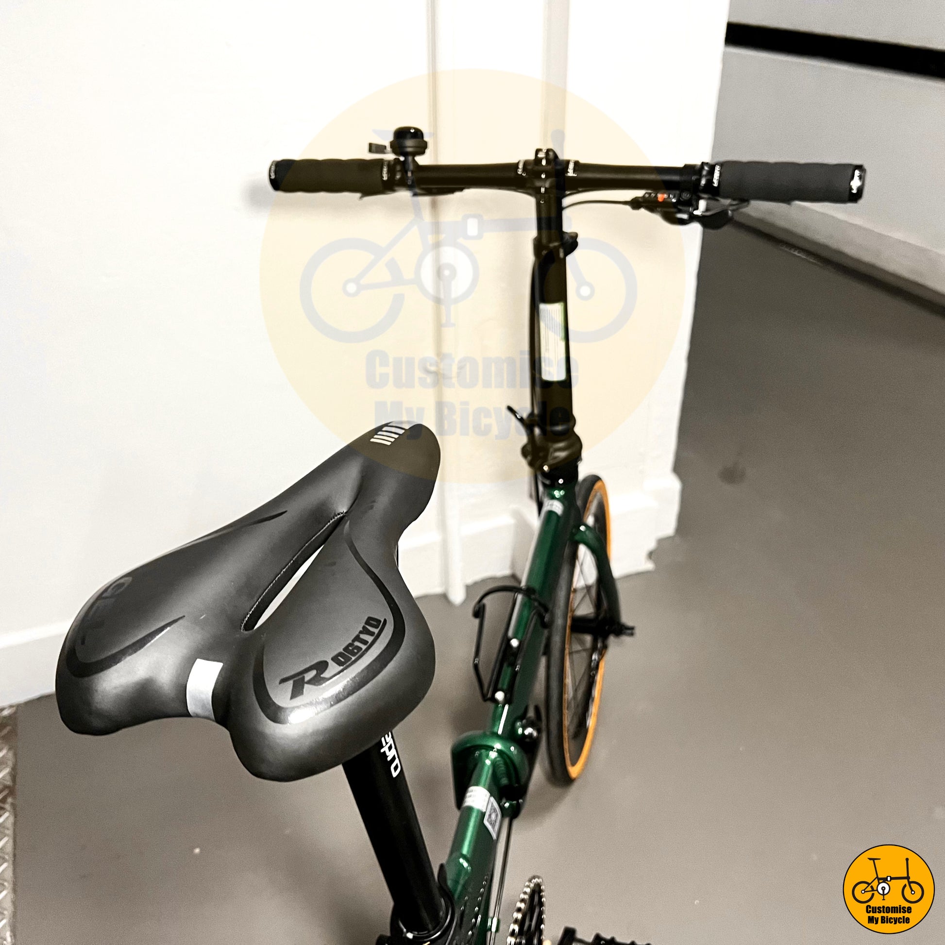 Custom made saddle on Shrek-Themed Fnhon Blast 20-Inch Foldable Bicycle – Strong & Adventure-Ready

