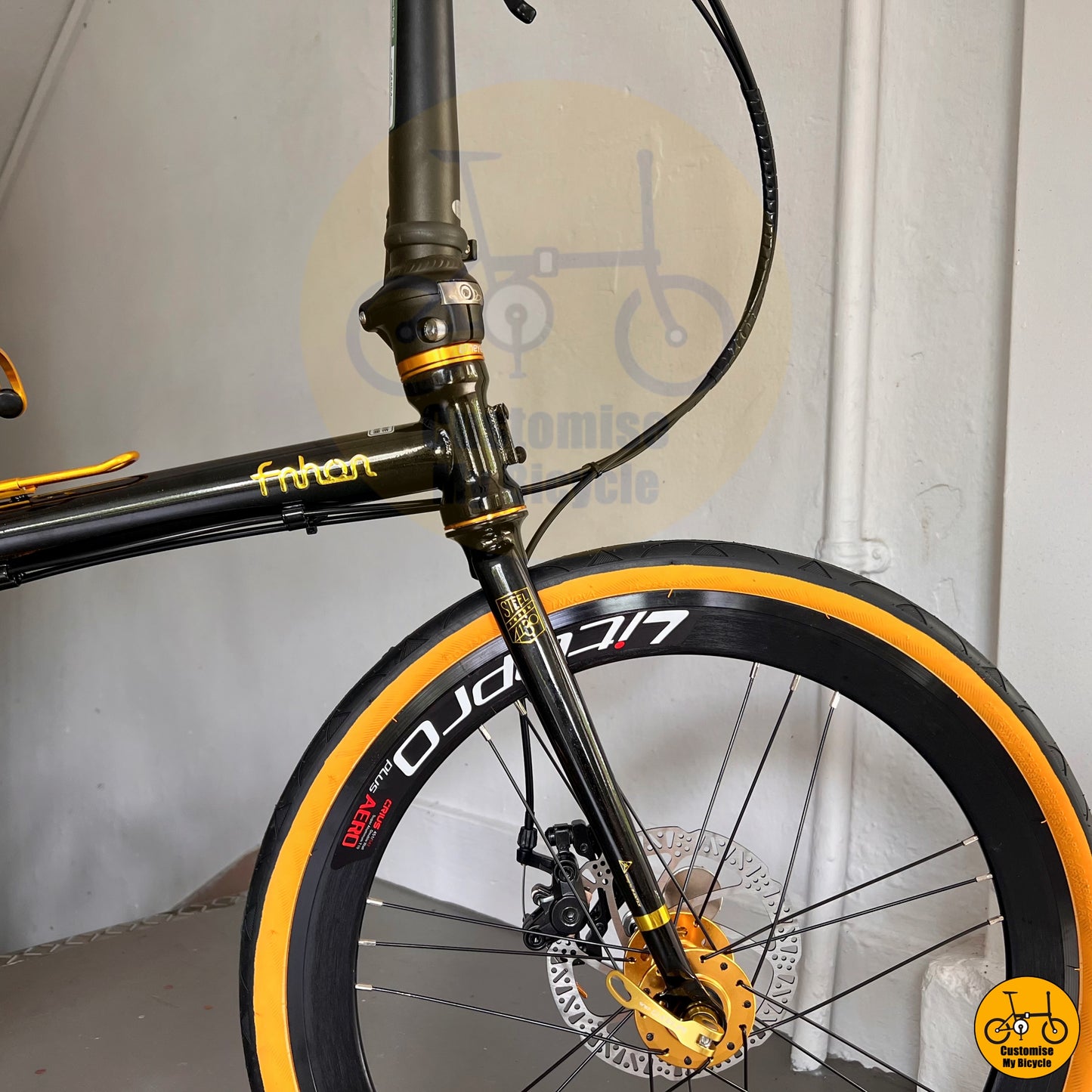 Fnhon Gust 22” • Shimano 9s • Black Gold