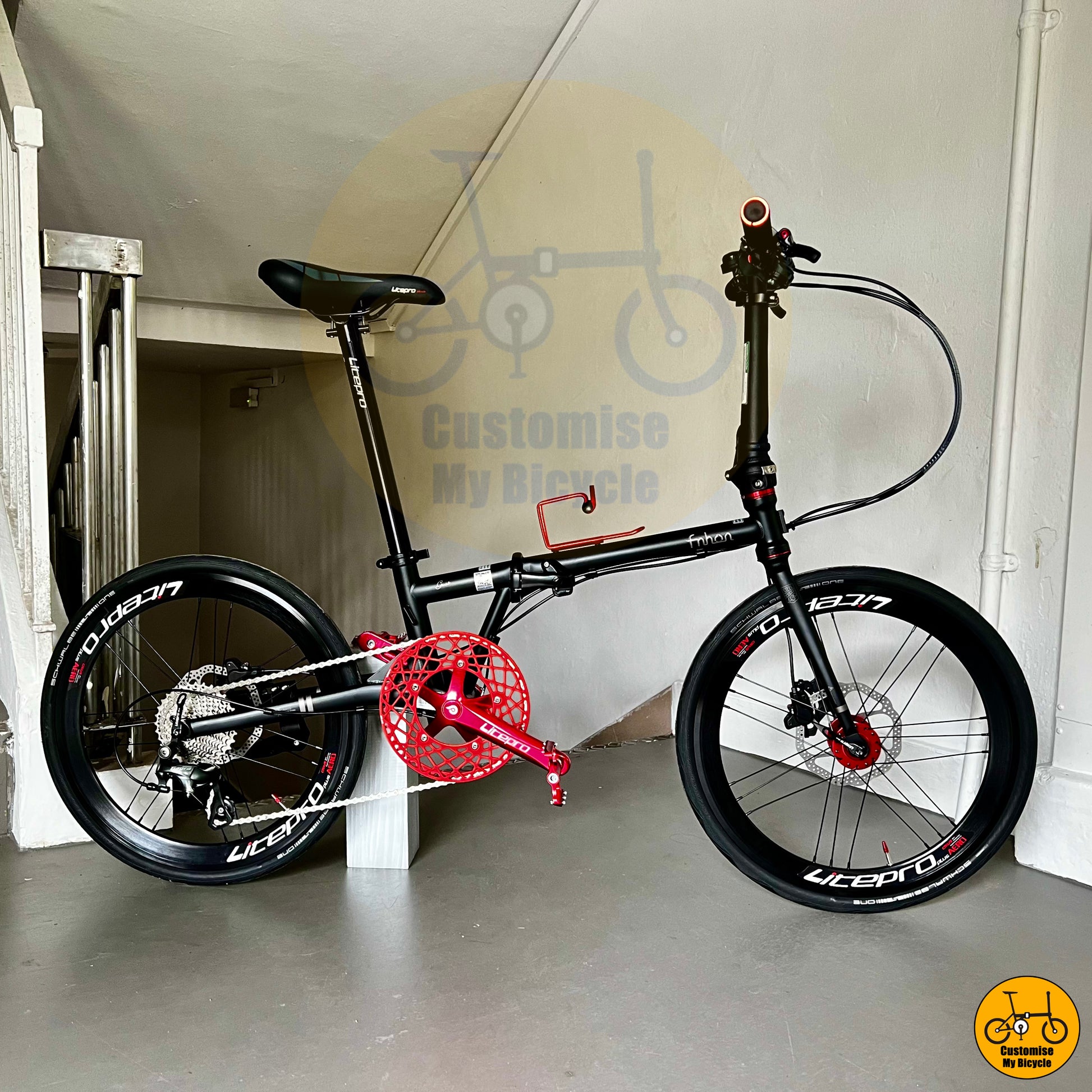 Fnhon Gust city commuter bike with responsive disc brakes
